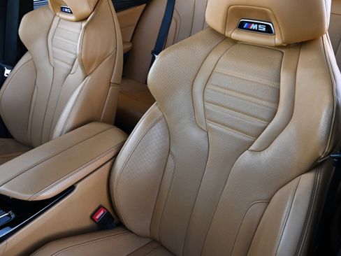 Used 2020 BMW M5 w/ Executive Package image 10
