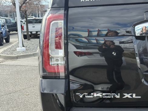 Used 2019 GMC Yukon XL Denali w/ Denali Ultimate Package image 35