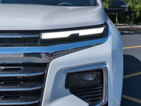 New 2026 Chevrolet Traverse LT w/ Driver Confidence Package FWD image 12