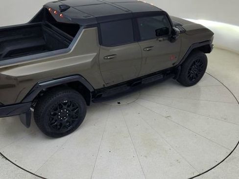 Used 2025 GMC Hummer EV 2X w/ LPO, Sport Package AWD/4WD image 86