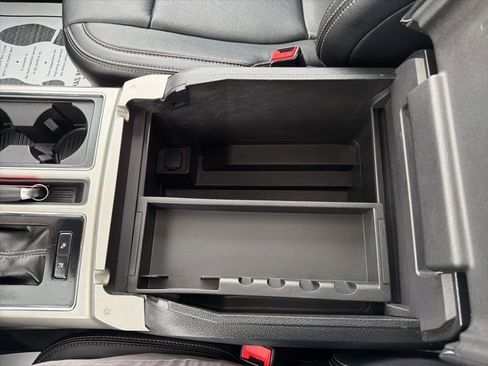 Used 2019 Ford F150 Lariat w/ Equipment Group 502A Luxury AWD/4WD image 27