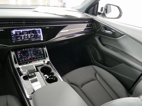 New 2026 Audi Q8 Premium Plus image 24