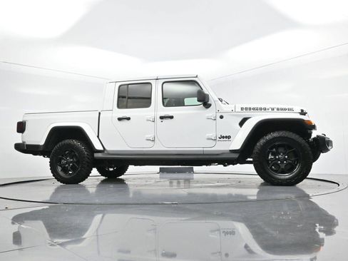 Used 2025 Jeep Gladiator Sport AWD/4WD image 38