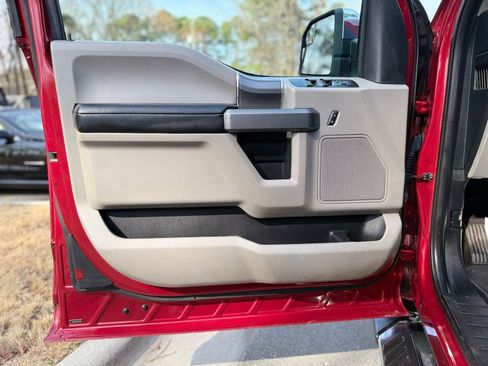 Used 2018 Ford F150 XLT w/ Equipment Group 301A Mid image 25