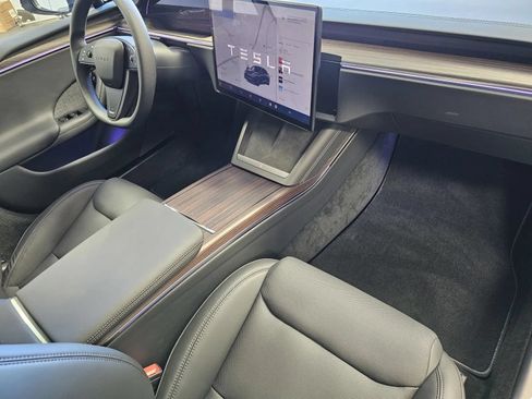 Used 2026 Tesla Model S AWD/4WD image 5