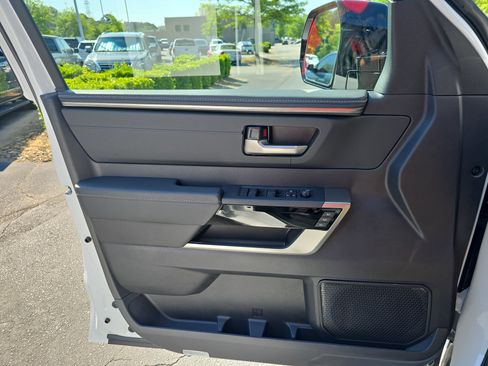New 2026 Toyota Tundra Limited AWD/4WD image 25