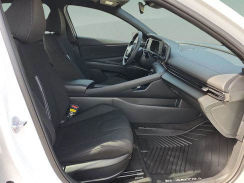 New 2026 Hyundai Elantra SEL Sport Premium FWD image 19