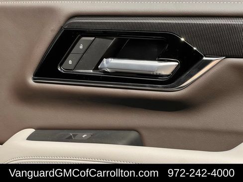 New 2026 GMC Yukon Elevation w/ Elevation Premium Package AWD/4WD image 23