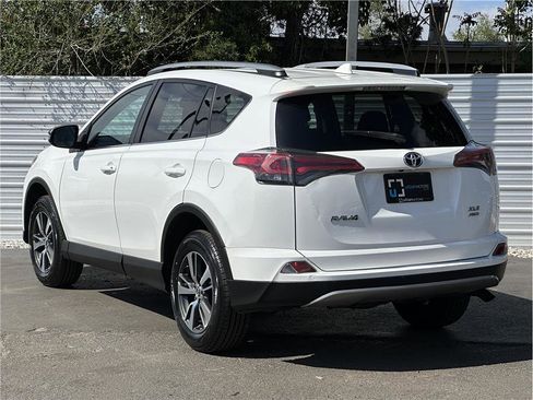 Used 2018 Toyota RAV4 XLE w/ Plus Extra Value Package image 12
