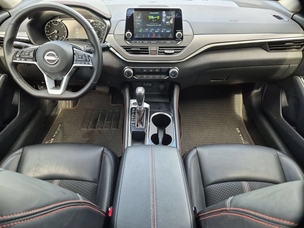 Used 2025 Nissan Altima 2.5 SR FWD image 25