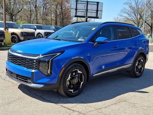 Certified 2026 Kia Sportage EX w/ EX Panorama Roof Package image 3