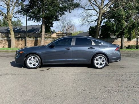 Used 2025 Honda Accord LX image 2