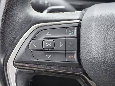 Used 2022 Jeep Grand Cherokee L Laredo w/ Luxury Tech Group I image 17