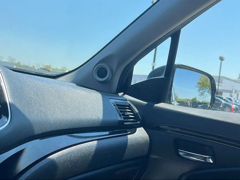 Used 2019 Honda Pilot Touring image 19