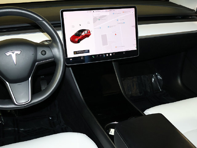 Used 2020 Tesla Model 3 Standard Range Plus RWD image 15