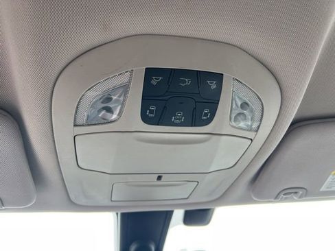 Used 2018 Chrysler Pacifica Touring Plus image 22