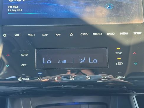 Certified 2024 Hyundai Tucson Limited FWD image 26
