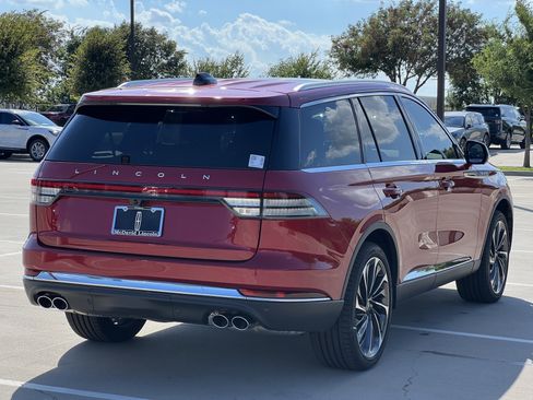 New 2025 Lincoln Aviator Reserve w/ Equipment Group 201A image 9