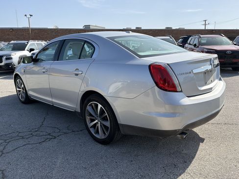 Used 2009 Lincoln MKS FWD image 5