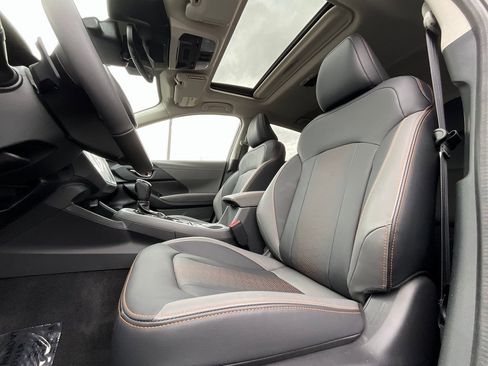 Certified 2025 Subaru Crosstrek 2.5i Limited w/ Crosstrek Mirror Package image 11