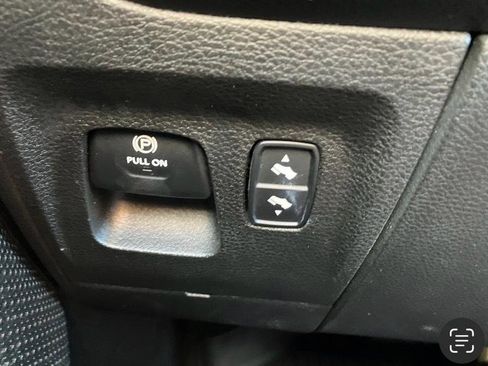 Used 2019 RAM 1500 Big Horn AWD/4WD image 11