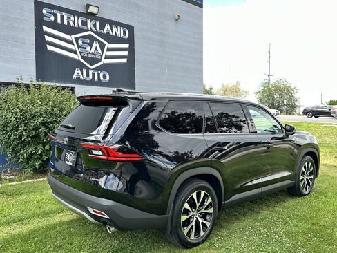 Used 2026 Toyota Grand Highlander AWD Hybrid image 7