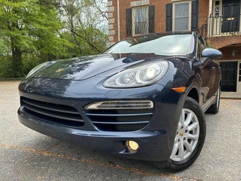 Used 2011 Porsche Cayenne AWD/4WD image 2