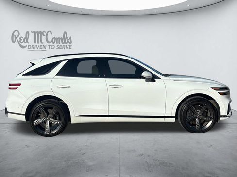 Used 2024 Genesis GV70 3.5T Sport w/ Sport Prestige Package AWD/4WD image 7