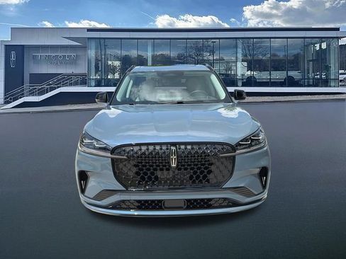 New 2026 Lincoln Aviator Reserve AWD/4WD image 2