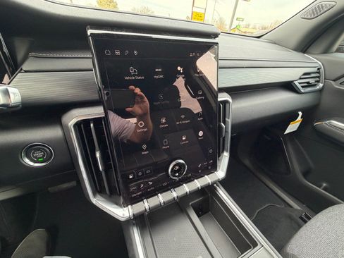 New 2026 GMC Acadia Elevation FWD image 14
