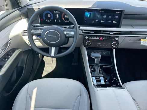 New 2026 Hyundai Tucson SEL image 19