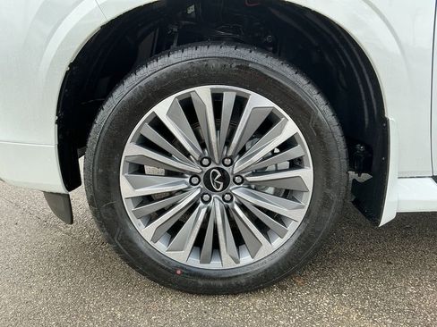 New 2026 INFINITI QX80 Luxe w/ Cargo Package AWD/4WD image 10