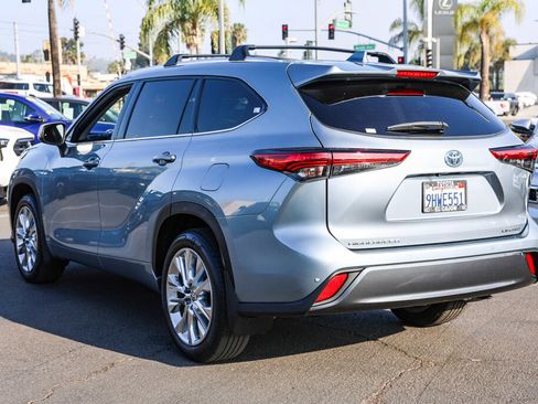 Used 2023 Toyota Highlander Limited image 26