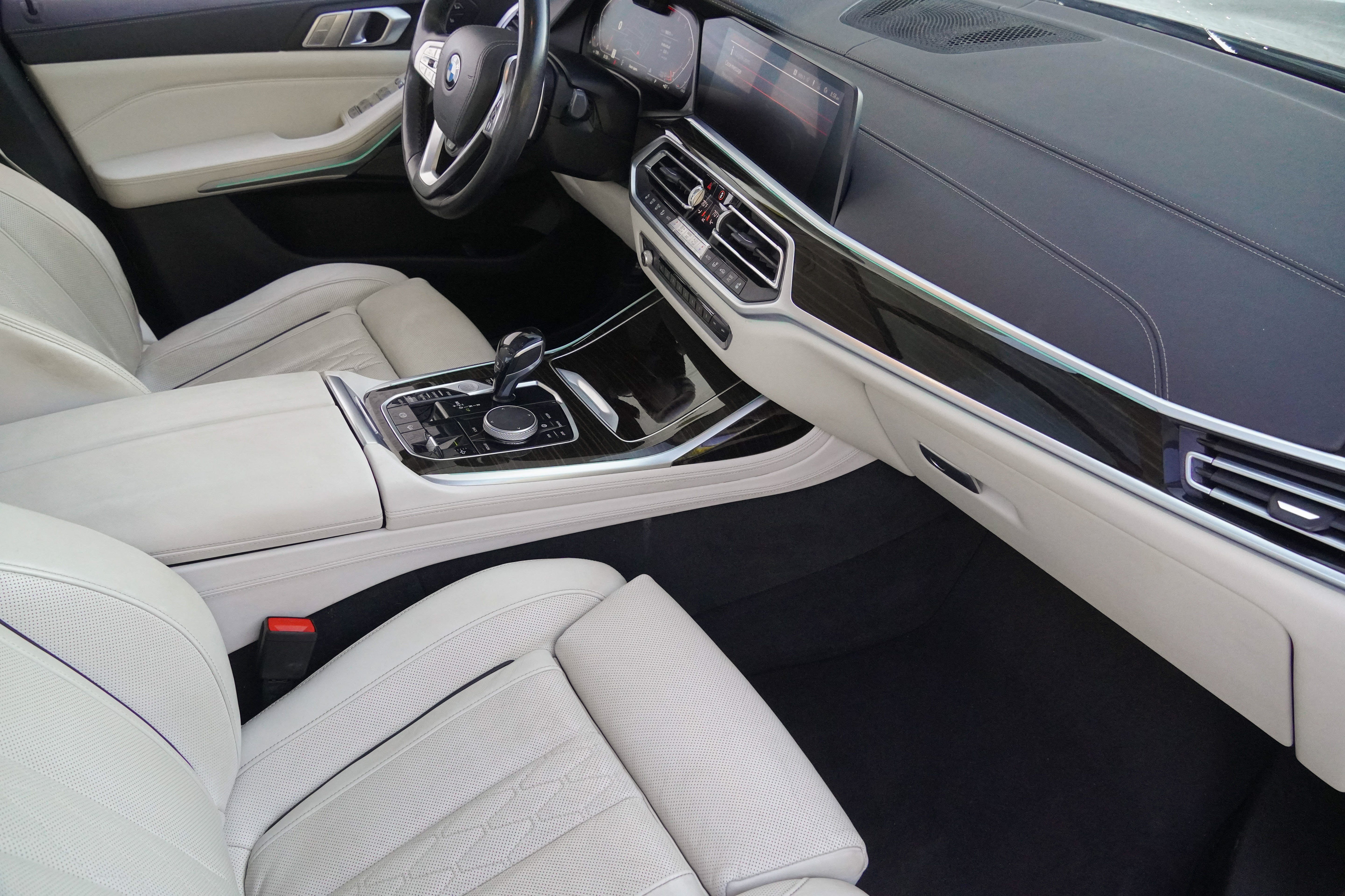 Used 2020 BMW X7 xDrive40i w/ Premium Package AWD/4WD image 7