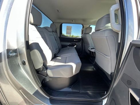 Used 2024 Toyota Tundra Limited AWD/4WD image 31