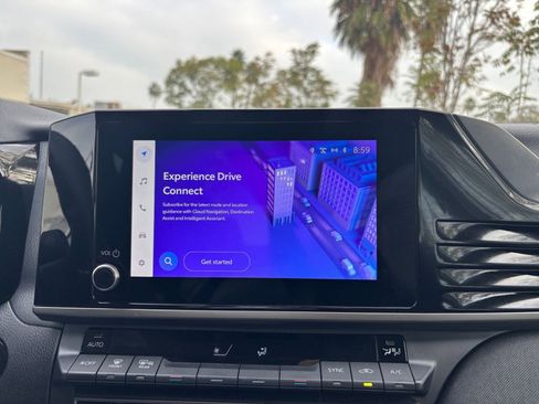 Used 2025 Toyota Camry LE image 21