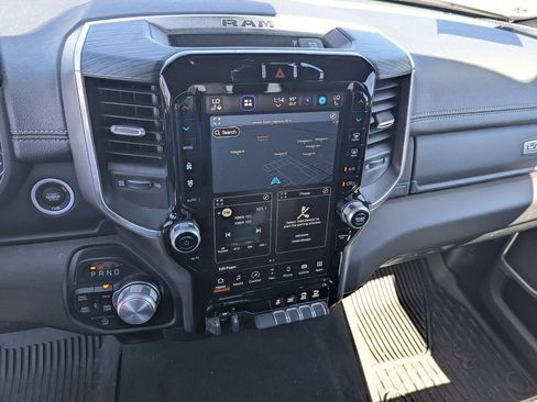 Used 2023 RAM 1500 Laramie AWD/4WD image 16