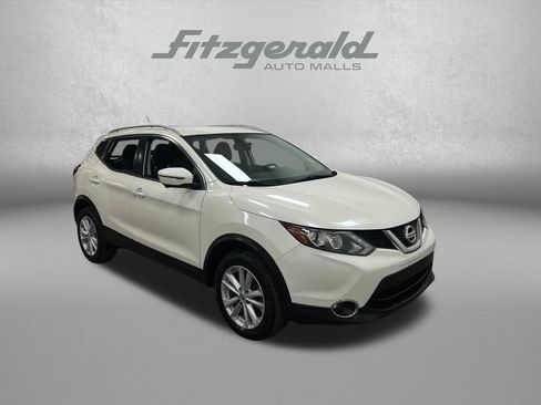 Used 2017 Nissan Rogue Sport SV w/ SV Premium Package AWD/4WD image 8
