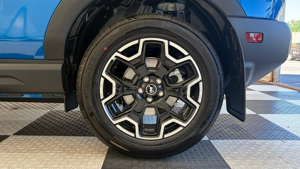 New 2026 Ford Bronco Sport Outer Banks w/ Outer Banks Tech Package+ AWD/4WD image 12