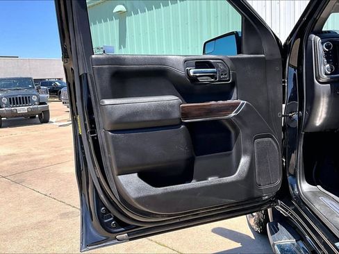 Used 2021 GMC Sierra 1500 SLT w/ SLT Premium Package AWD/4WD image 21