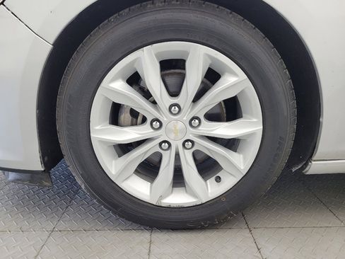 Used 2021 Chevrolet Malibu LT FWD image 31