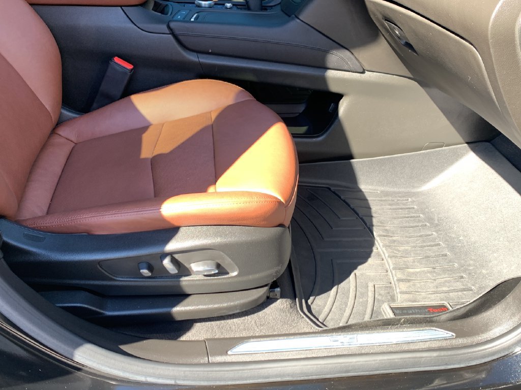 Used 2024 Cadillac XT5 Premium Luxury w/ Technology Package FWD image 35