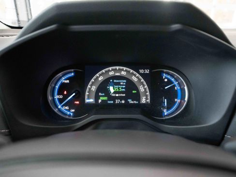 Used 2024 Toyota RAV4 XLE image 16