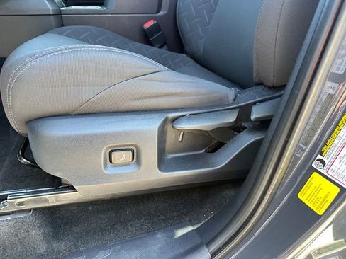 Used 2024 Toyota Tacoma SR5 AWD/4WD image 20