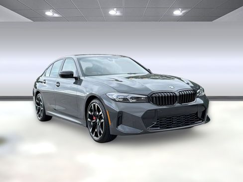 Used 2026 BMW 330i Sedan w/ M Sport Package RWD image 7