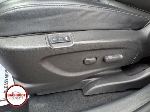 Used 2019 Buick Encore Essence w/ Experience Buick Package FWD image 25