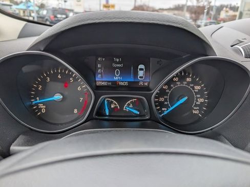 Used 2019 Ford Escape SEL image 12