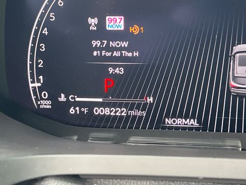 Certified 2025 Acura MDX FWD w/ Technology Package image 28