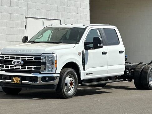 New 2026 Ford F350 XL w/ XL Chrome Package RWD image 7