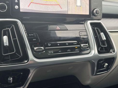 Used 2023 Kia Sorento SX Prestige w/ Panoramic Sunroof Package image 29